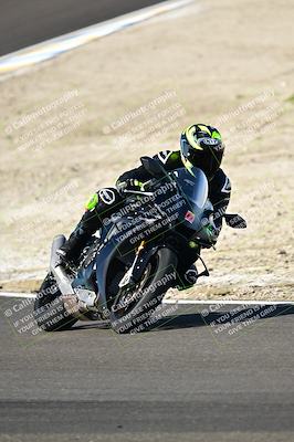 media/Feb-15-2025-TrackDaz (Sat) [[1e057f4b71]]/Group A/Session 3 - Turn 2/